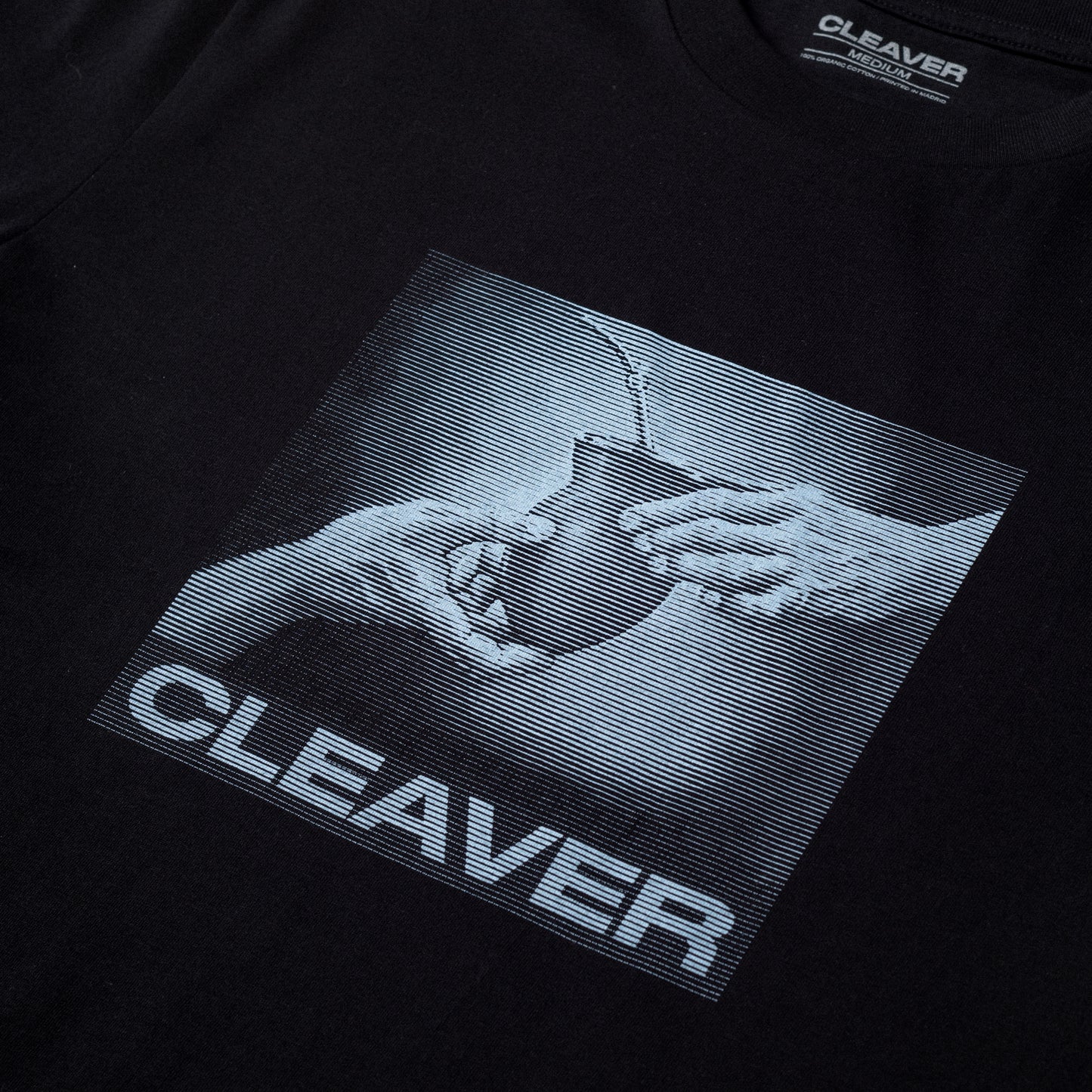 "SHARING" TEE BLACK